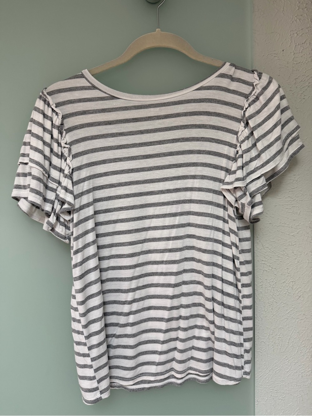 Green Envelope Striped Ruffle Sleeve Top - White & Gray